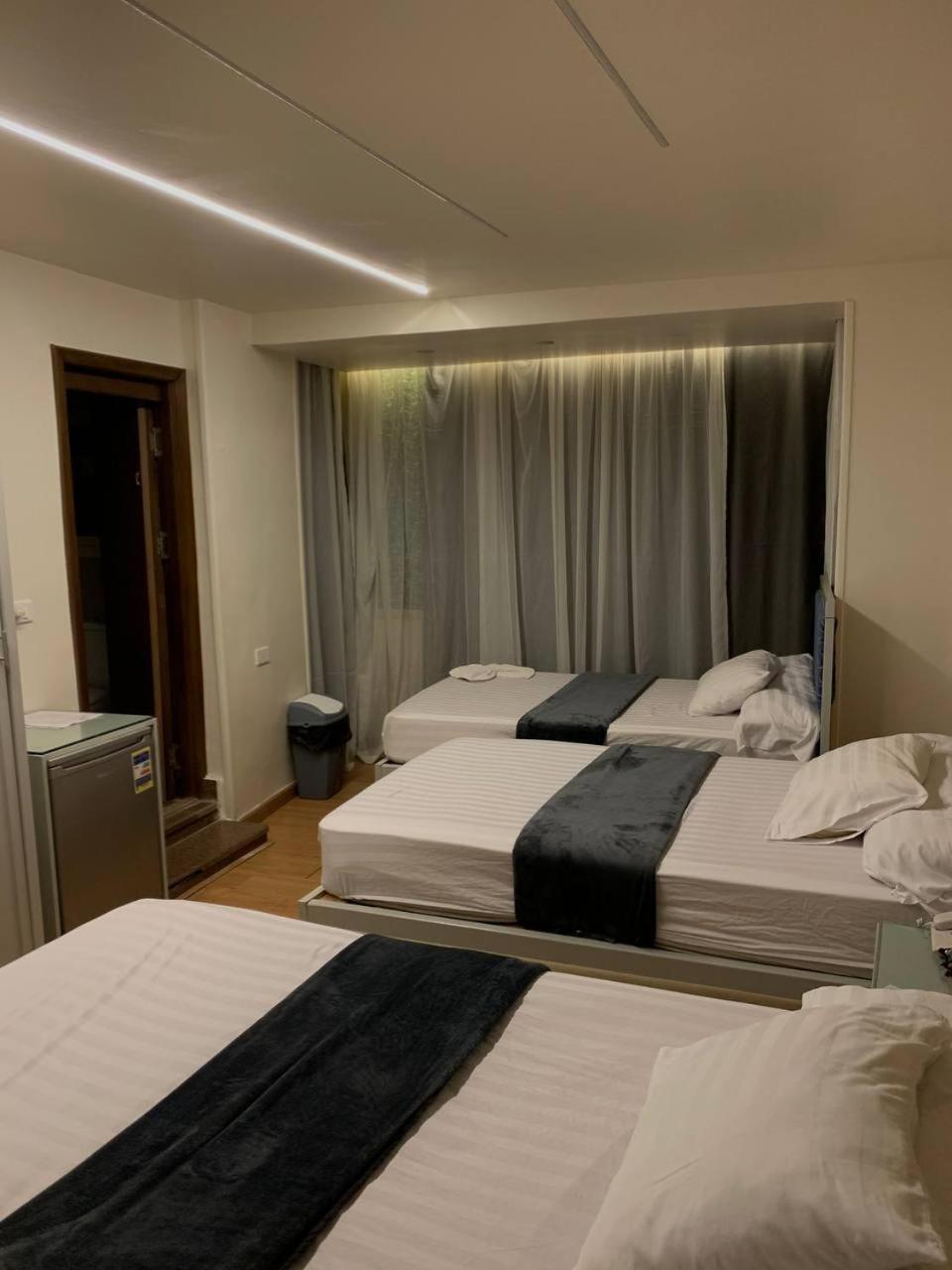 Hotel Ambiance Downtown *